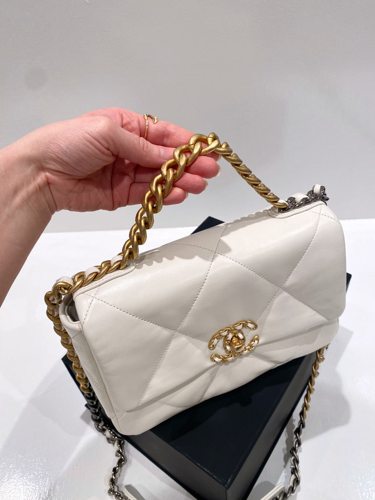 Chanel 19 Small Handbag/Crossbody  - (Nypris 50.850 kr)