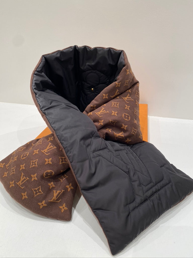 Louis Vuitton Tørklæde/ Vendbart Sort Eller Mogogram