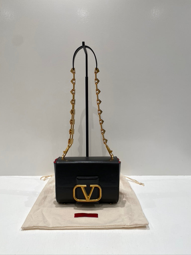 Valentino Garavani Stud Sign V LOGO Taske - (Nypris ca 18.700 kr/2.500 Euro - Kvittering medfølger!)
