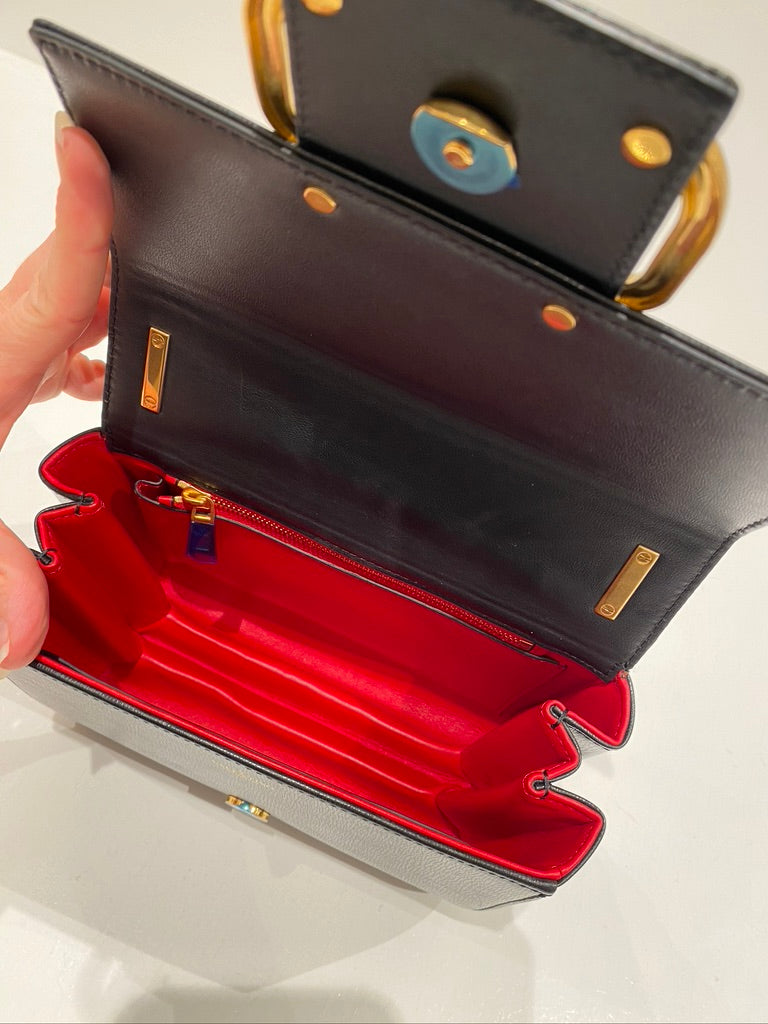 Valentino Garavani Stud Sign V LOGO Taske - (Nypris ca 18.700 kr/2.500 Euro - Kvittering medfølger!)