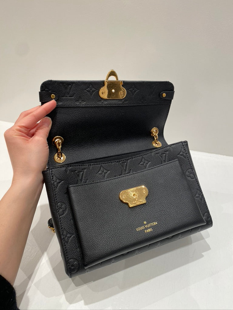 Louis Vuitton Vavin Monogram Empriente Taske - (Nypris 17.900 kr )