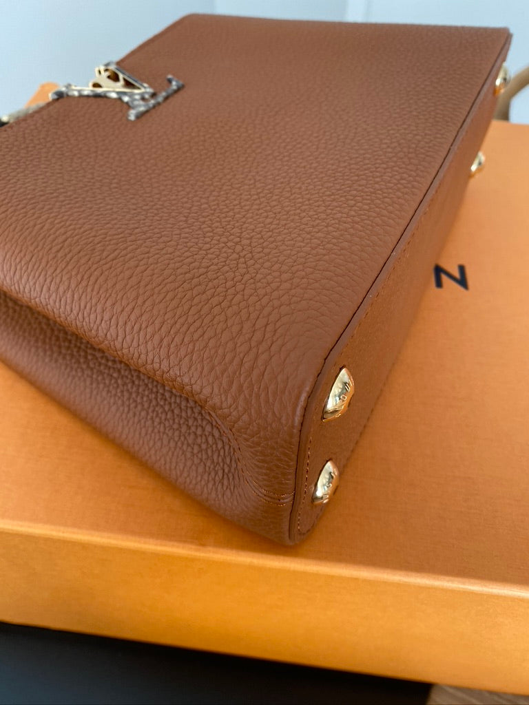 Louis Vuitton - Capucines BB - Taske med Python/Brun - (Nypris ca 45.000 kr-50.000 kr)