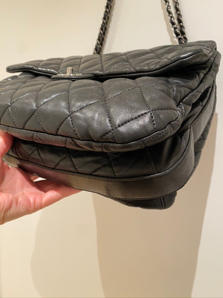 Chanel Black Quilted Lambskin Leather Maxi 3 Accordion Flap Bag