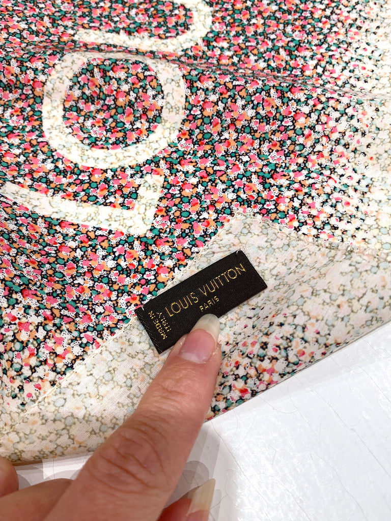 Louis Vuitton Liberty Tørklæde - Fra Love kollektionen - Sjældent udbudt!