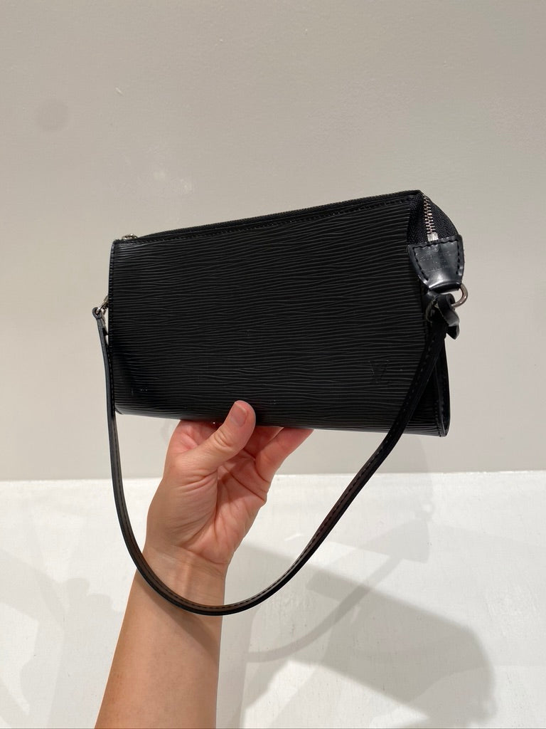 Louis Vuitton Epi Pochette Taske