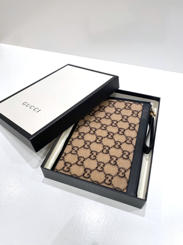 Gucci Clutch Monogram