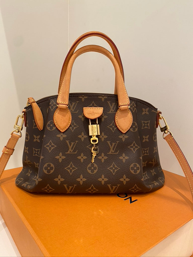 Louis Vuitton Monogram Rivoli PM Taske