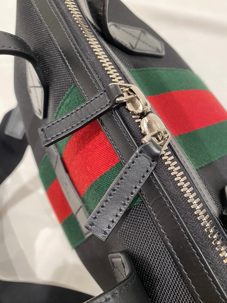 Gucci Taske - Sort Med klassisk Gucci Stribe
