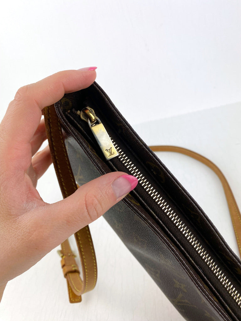 Louis Vuitton Monogram Trotteur Crossbody Taske