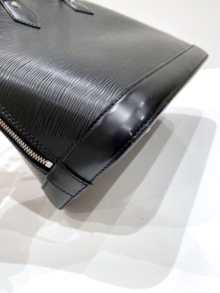 Louis Vuitton Alma Epi Noir - (Nypris ca 14.000 kr)