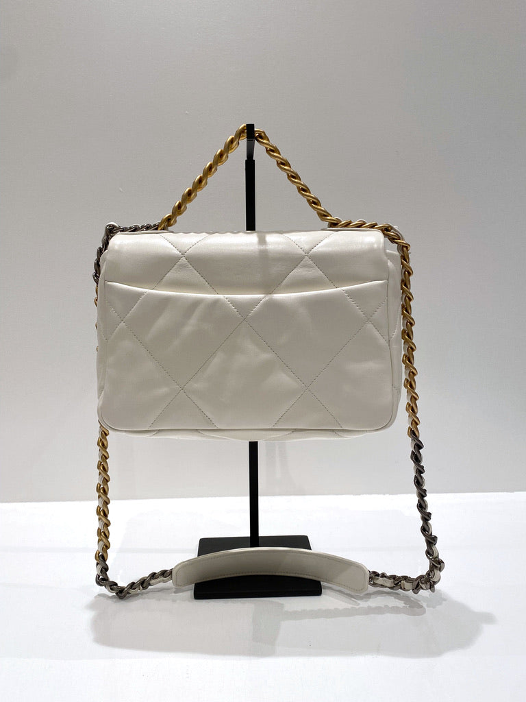 Chanel 19 Small Handbag/Crossbody  - (Nypris 50.850 kr)