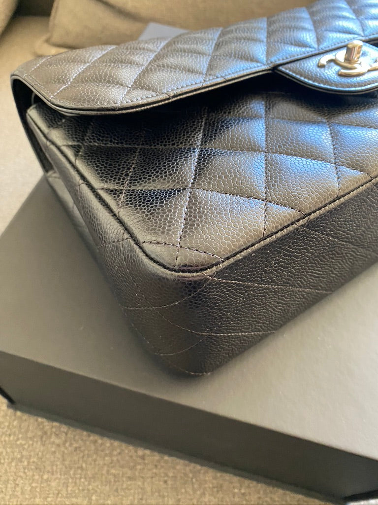 Chanel Classic Large Flap - (Nypris 86.830 kr)