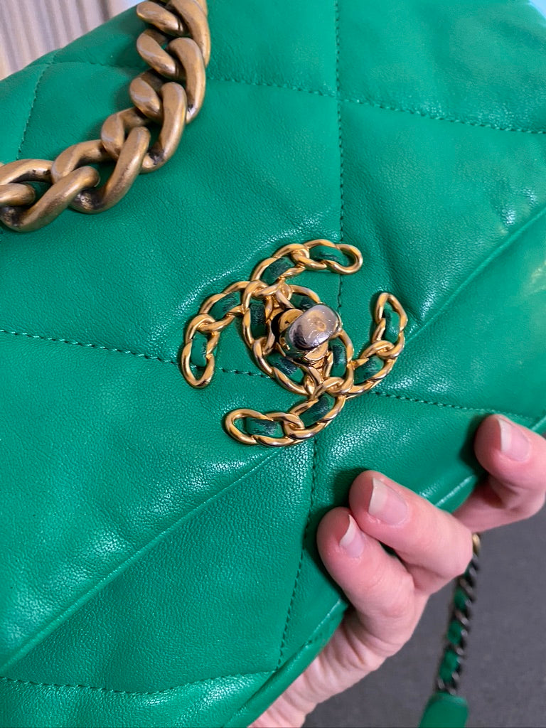 Chanel 19 Small Handbag/Crossbody Taske - Grøn - (Nypris Ca 50.850 kr)