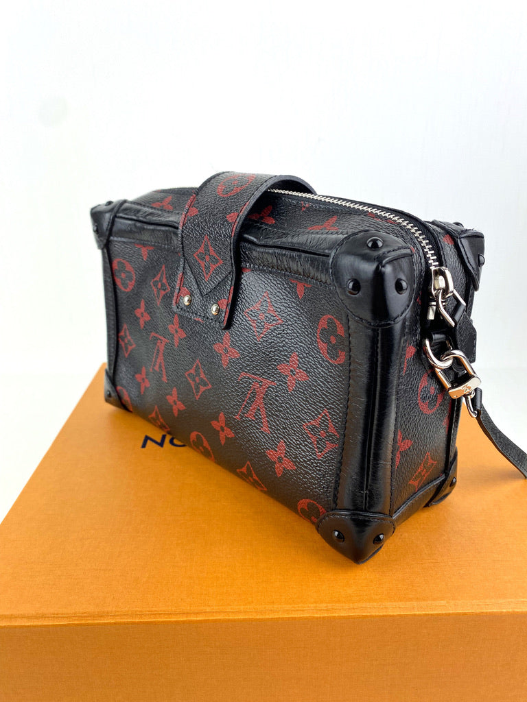 Louis Vuitton Petit Malle Soft MM Monogram Rouge - Limited Edition. (Nypris nu ca 39.000 kr)