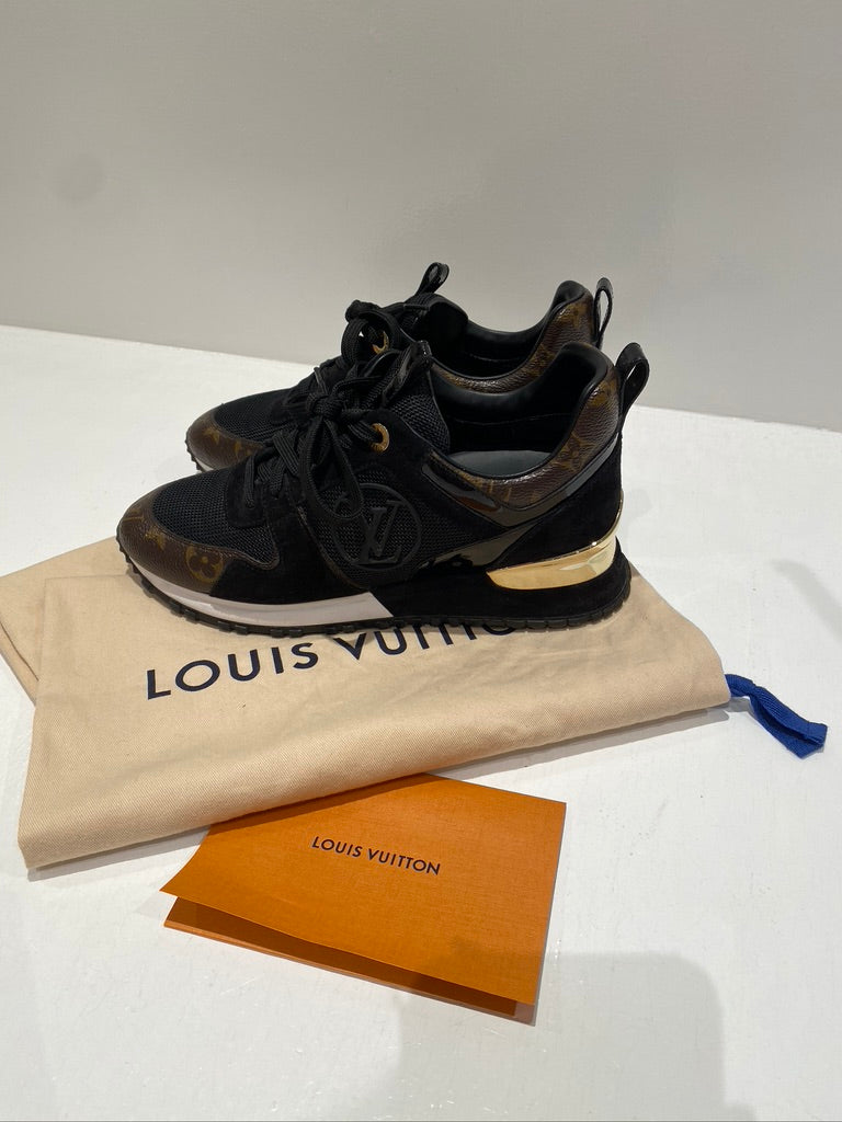 Louis Vuitton Run Away Trainer - Passer ca str 37 (Oprindeligt Str 36 Men De Er Store I Størrelsen) - (Nypris 7.250 kr)