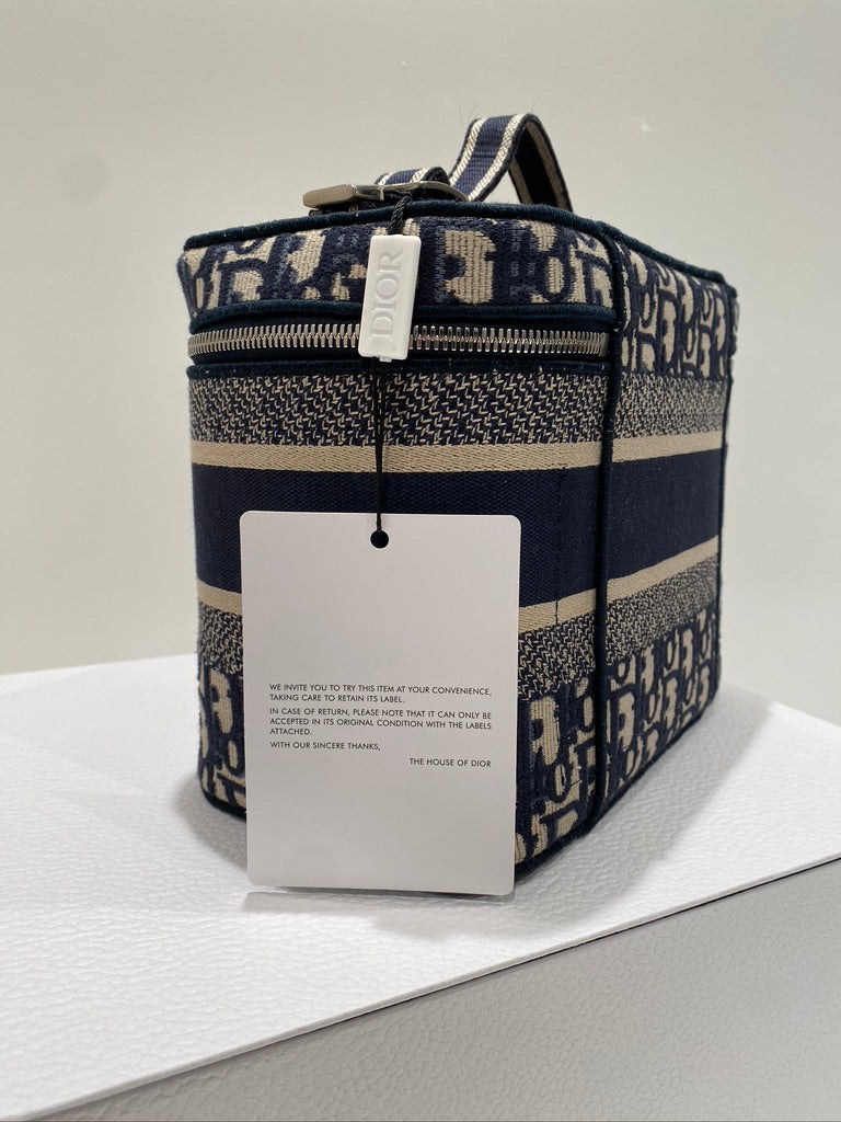 Dior Vanity Case - (Nypris 13.070 kr)