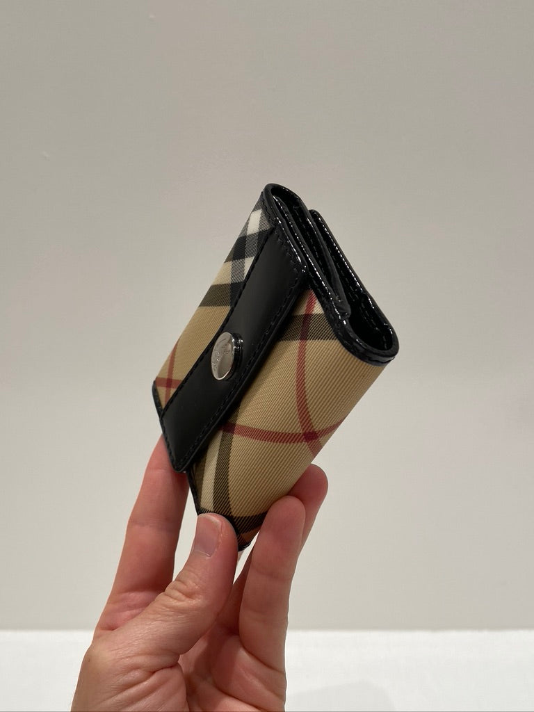 Burberry Pung