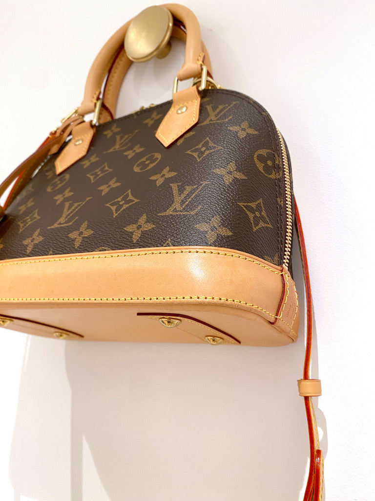 Louis Vuitton Alma BB Monogram Bag - (Nypris 11.600 kr)