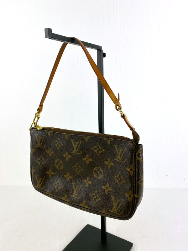 Louis Vuitton Pochette Monogram Taske (Nypris ca 8.500 kr på samme type taske nu!)