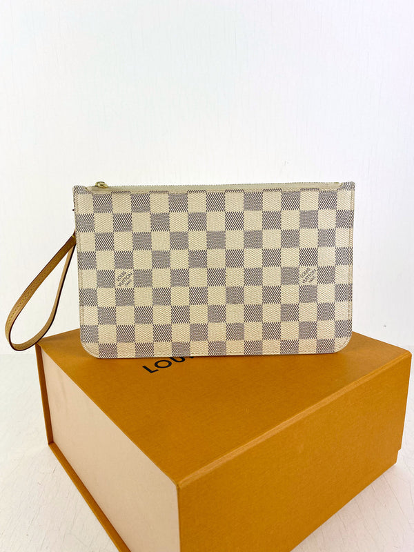 Louis Vuitton Clutch - Damier Azur