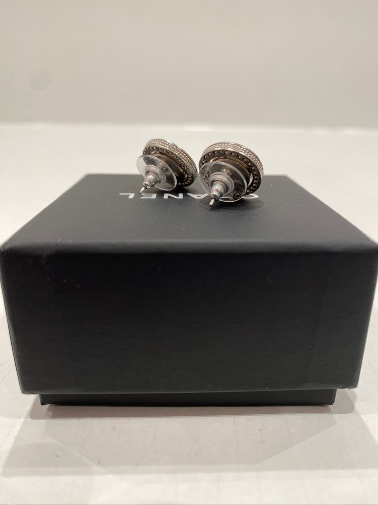 Chanel Stud/Ørestikker - (Nypris ca 5.000- 5.500 kr)