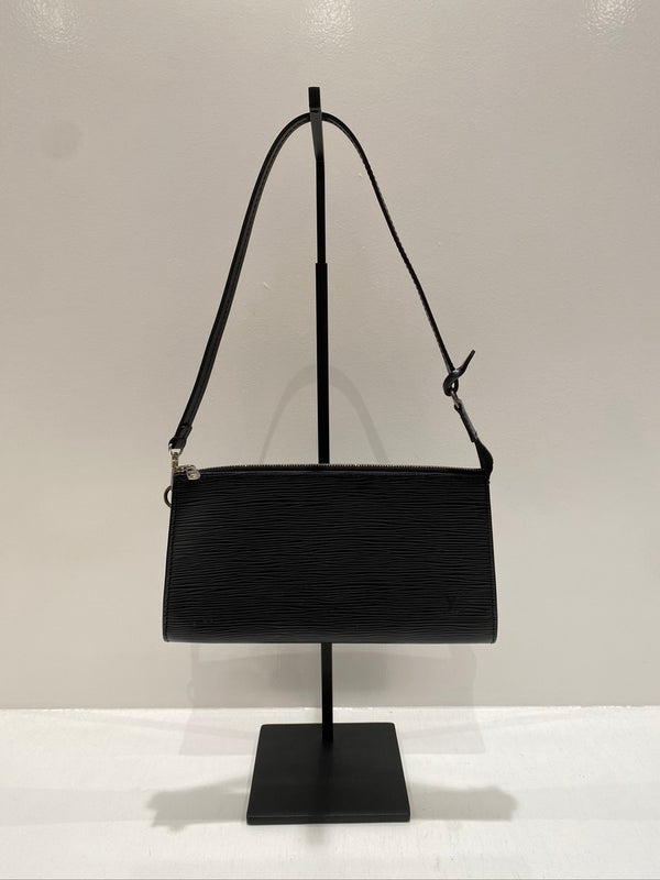 Louis Vuitton Epi Pochette Taske