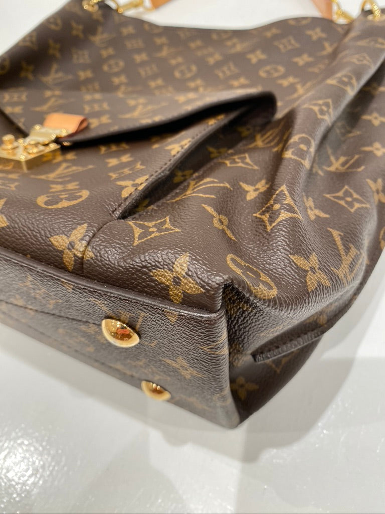 Louis Vuitton Metis Hobo Taske