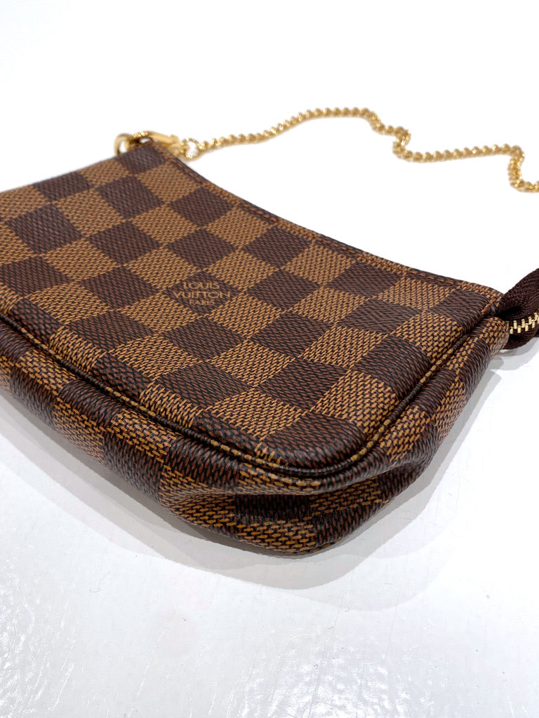 Louis Vuitton Mini Pochette Damier -  (Nypris 4.350 kr)