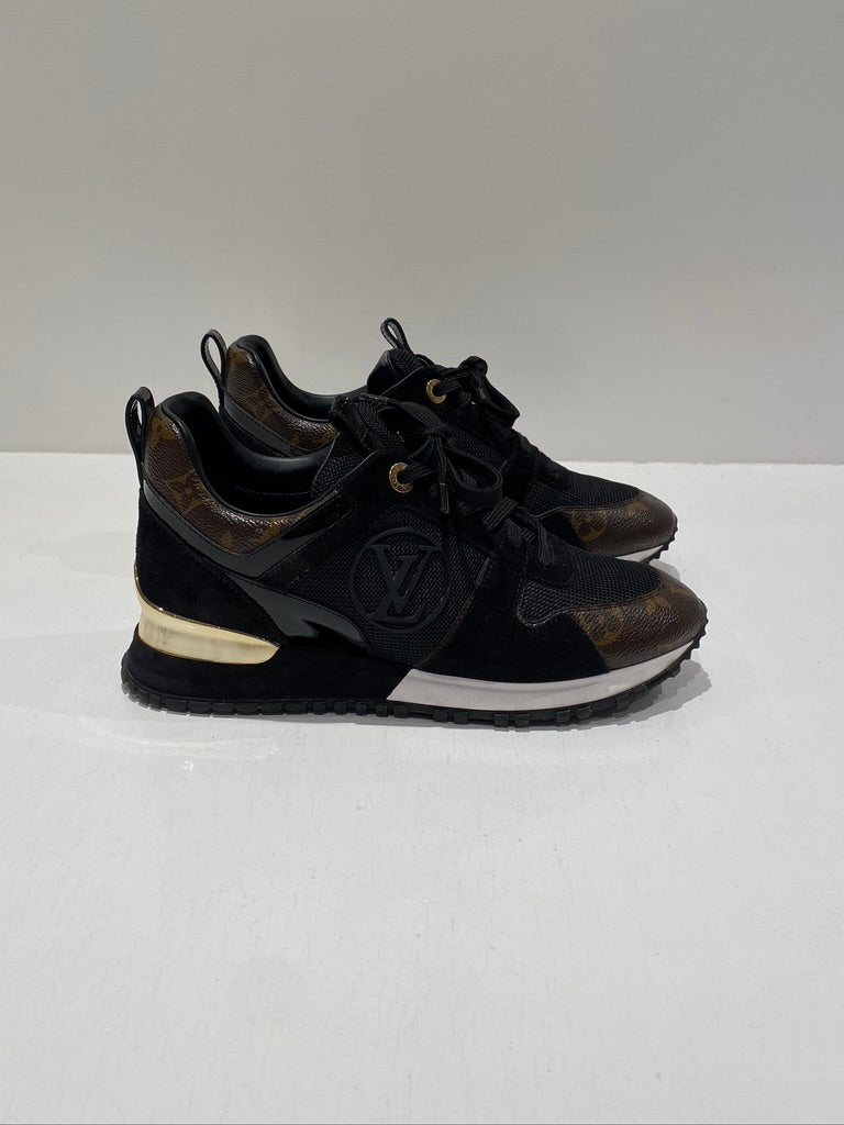 Louis Vuitton Run Away Trainer - Passer ca str 37 (Oprindeligt Str 36 Men De Er Store I Størrelsen) - (Nypris 7.250 kr)