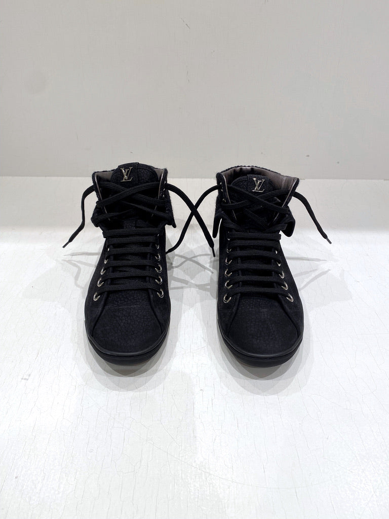 Louis Vuitton Sneakers - Str 37,5. Store i størrelsen - Passer ca str 38!