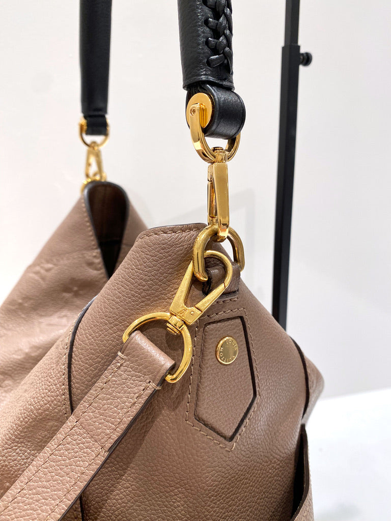 Louis Vuitton Bagatelle Emp Taupe - (Nypris 16.800 kr)