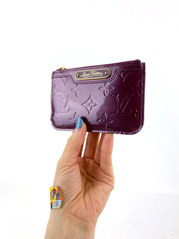 Louis Vuitton Key Pouch - Lak