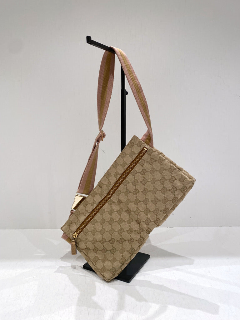 Gucci Monogram Beltbag/Bumbag