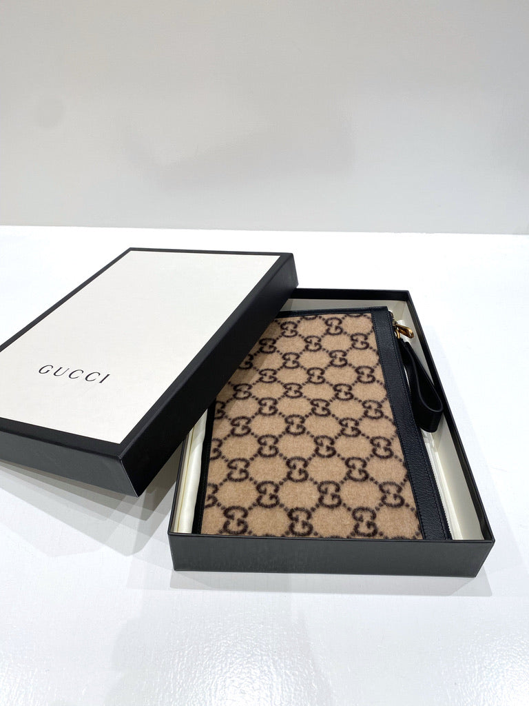 Gucci Clutch Monogram