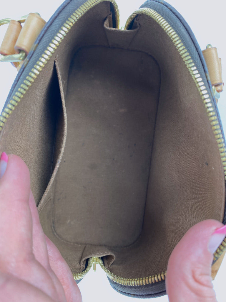 Louis Vuitton Alma BB Monogram Bag - (Nypris 11.600 kr)