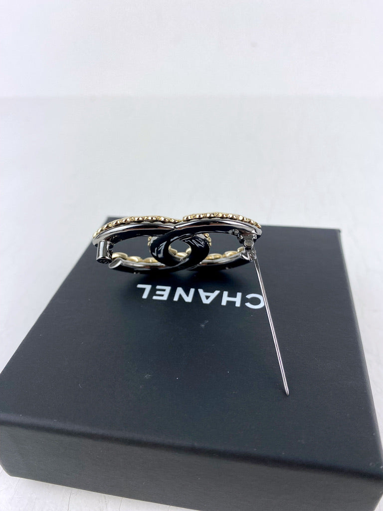 Chanel Broche - Mål: L. ca 4,5 cm