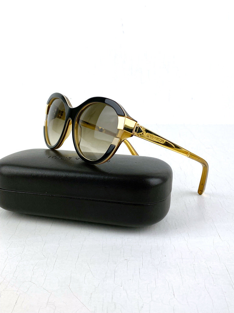 Louis Vuitton Cat Eye Sunglasses/Solbriller - (Nypris ca 4.000 kr)