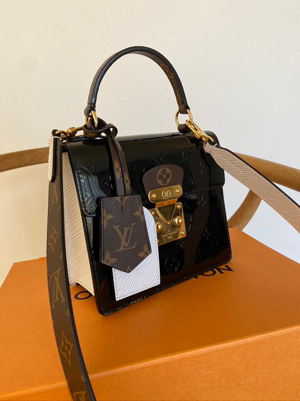 Louis Vuitton Spring Street Handbag - Patent /Sort Lak