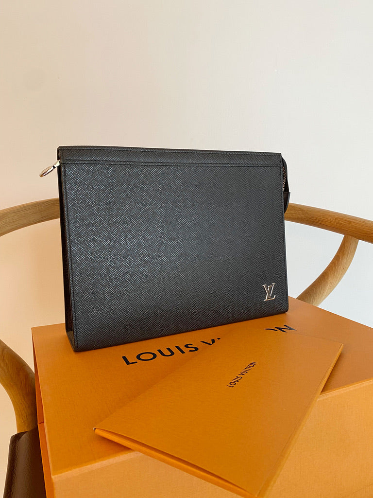 Louis Vuitton Pochette Voyage MM - Noir - (Nypris 7.050 kr)