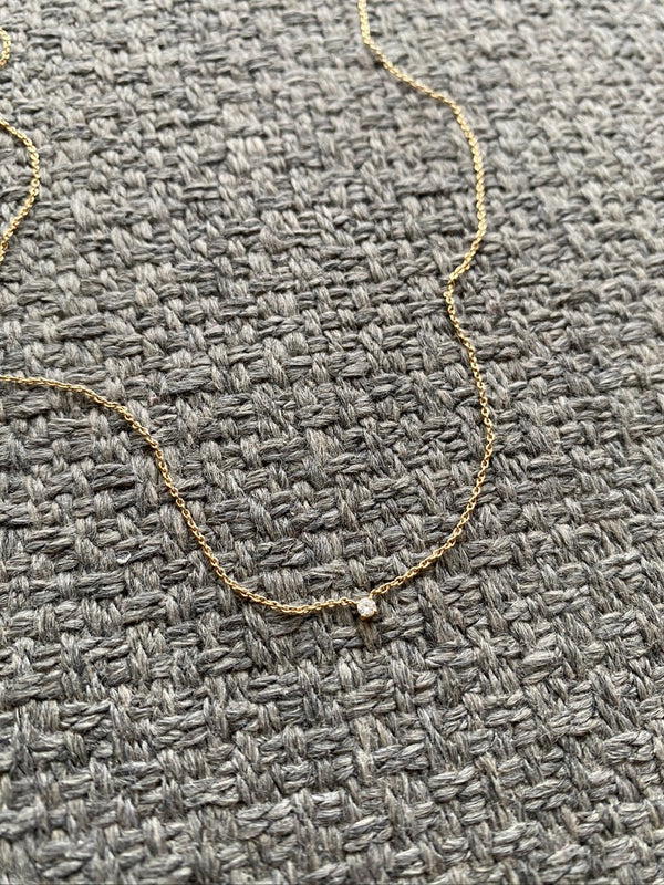 Longvè - Tiny Diamond Necklace 14 Karat Guld (0.03 ct.) - (Nypris ca 3.645kr)