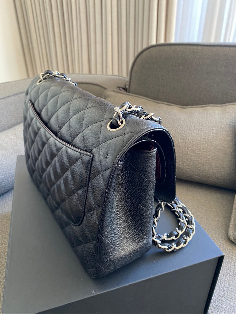 Chanel Classic Large Flap - (Nypris 86.830 kr)