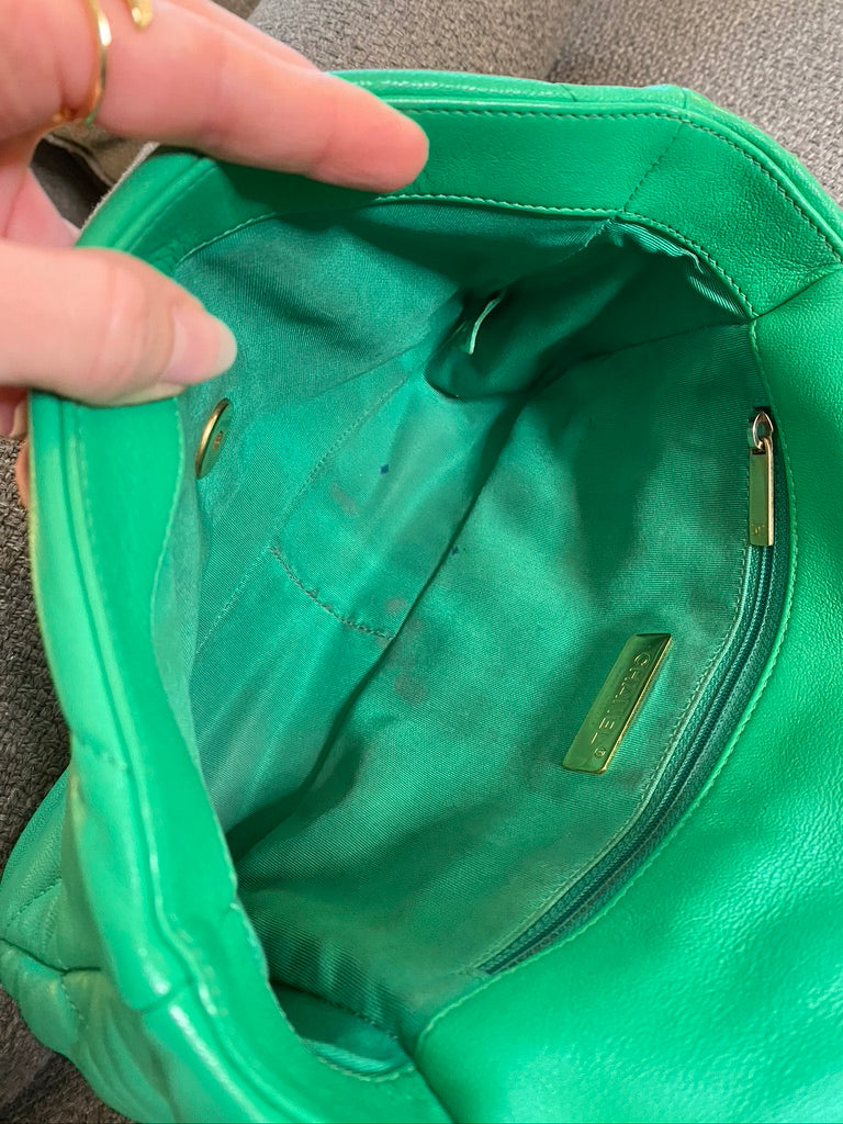 Chanel 19 Small Handbag/Crossbody Taske - Grøn - (Nypris Ca 50.850 kr)