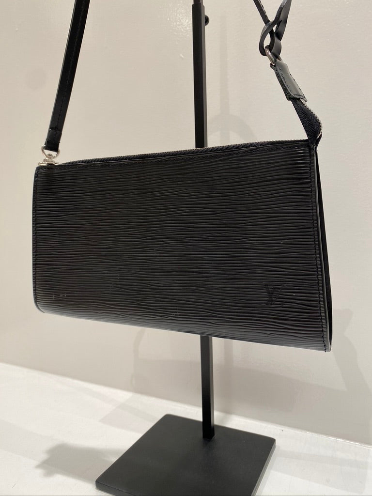 Louis Vuitton Epi Pochette Taske