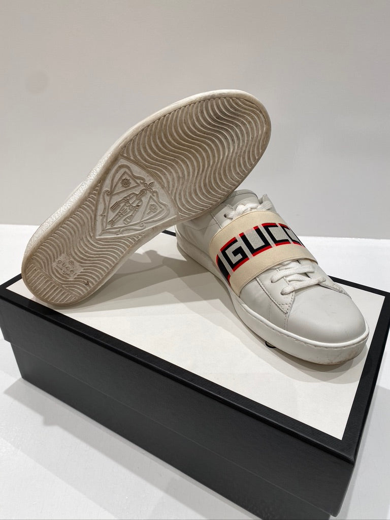 Gucci Sneakers - Str 6/Passer Ca str 40