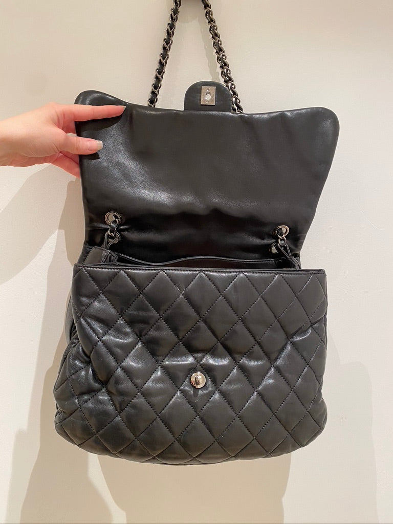 Chanel Black Quilted Lambskin Leather Maxi 3 Accordion Flap Bag