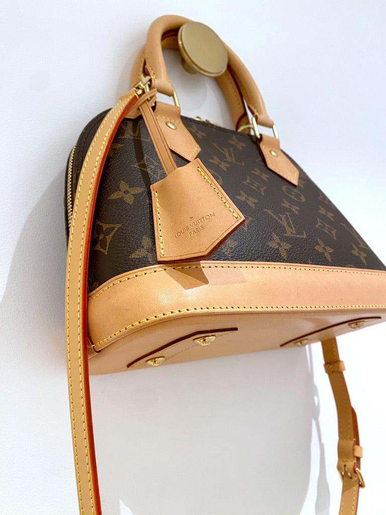 Louis Vuitton Alma BB Monogram Bag - (Nypris 11.600 kr)