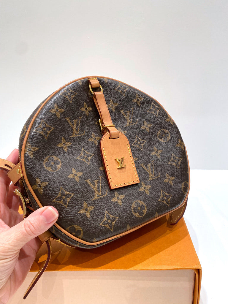 Louis Vuitton Monogram Boite Chapeau Taske