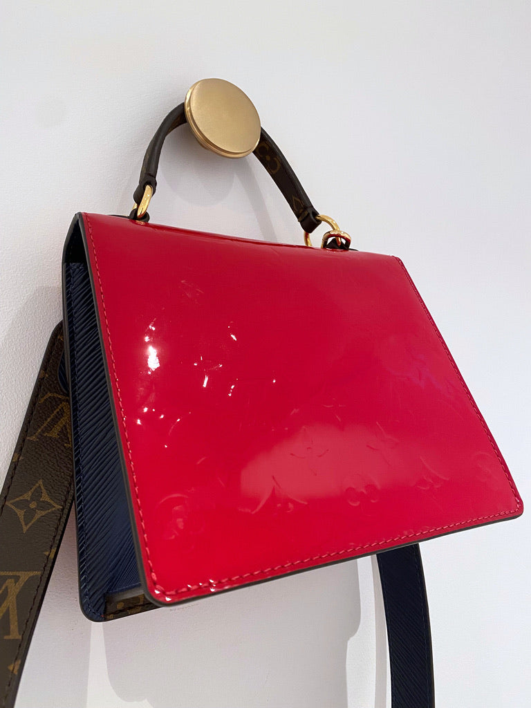 Louis Vuitton Spring Street Handbag - Patent Scarlet/ Rød Lak