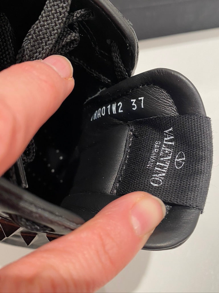 Valentino Sneakers - Str 37 - (Nypris ca 5.350 kr)