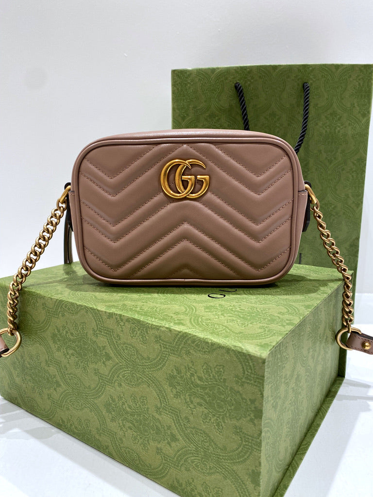 Gucci GG Marmont Mini Shoulder Bag - (Nypris 10.300 kr)